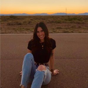 Meet your Posher, Kaleigh